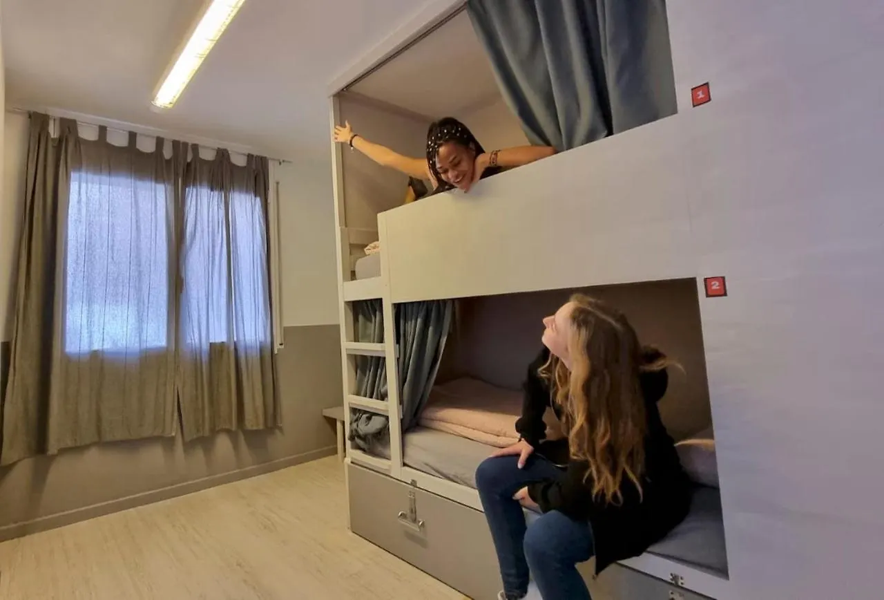 Onefam Ramblas Barcelona Hostel